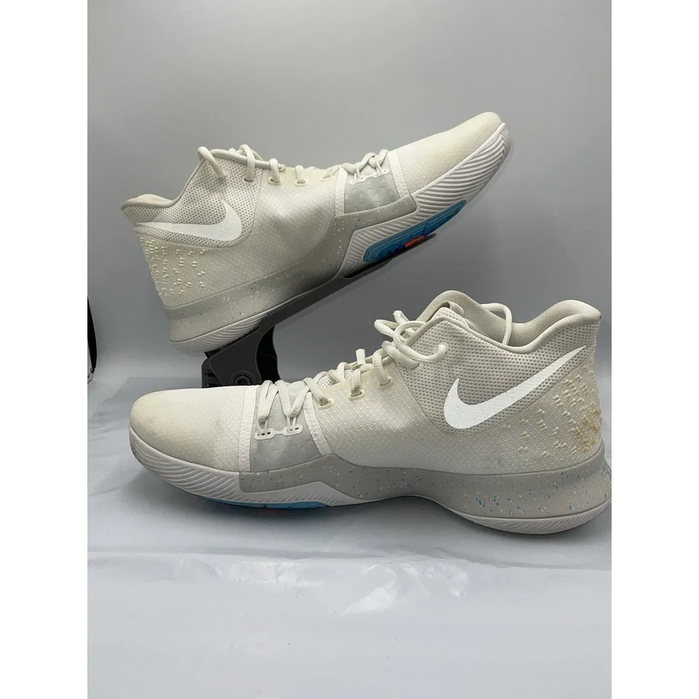 Nike‎ Kyrie 3 Ivory - 852395-101 Size 16 Ivory/Pale Grey-Light Bone